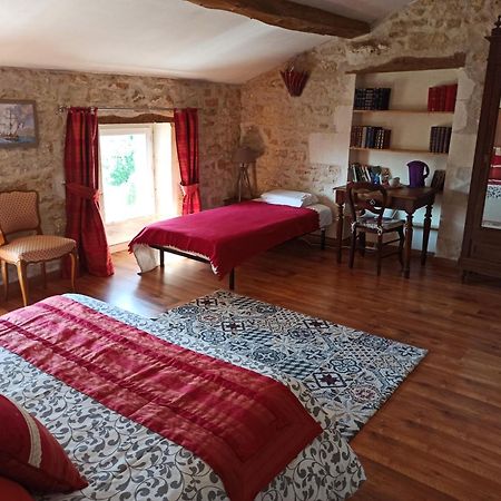 Bed and Breakfast La Pastorale Beurlay Habitación foto