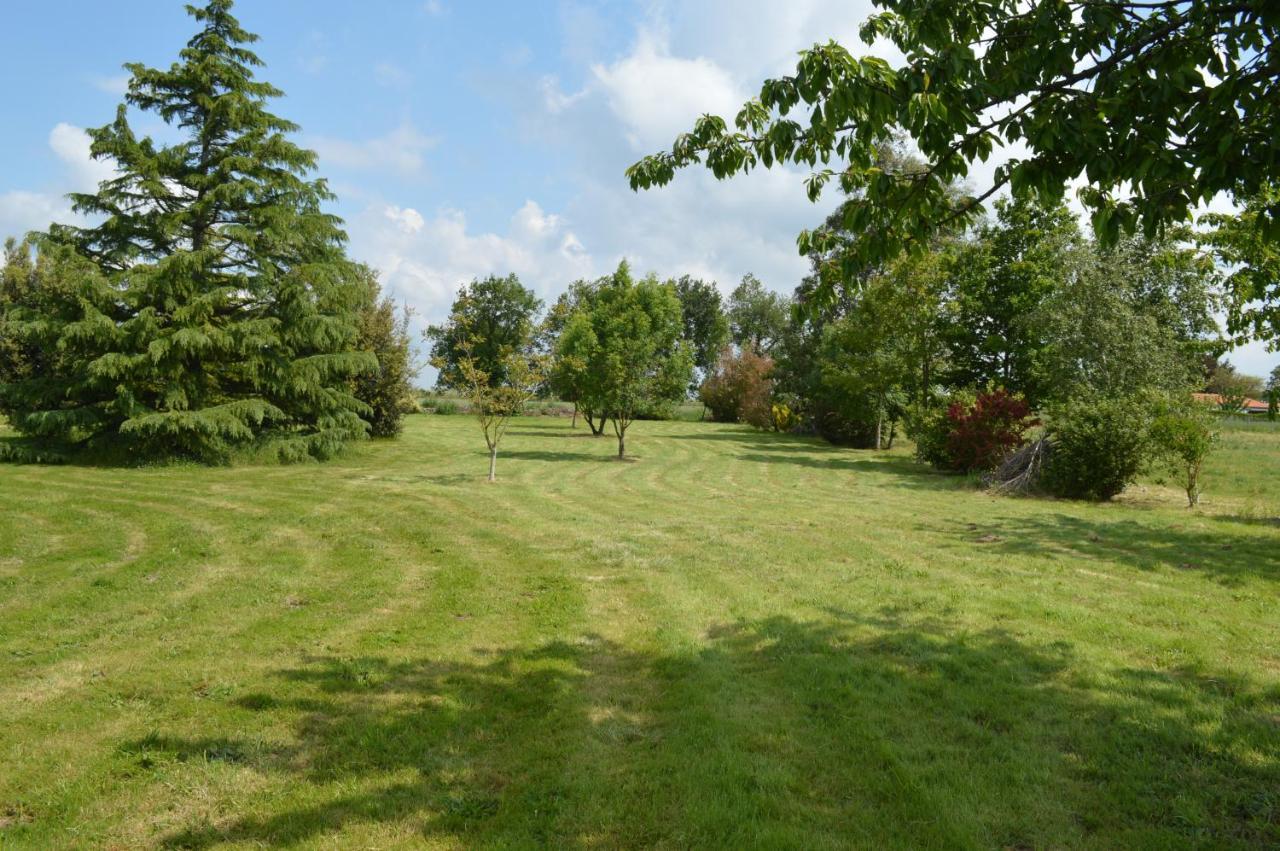 Bed and Breakfast La Pastorale Beurlay Exterior foto